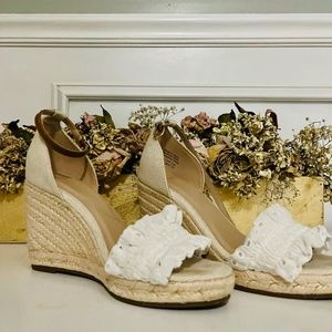 Lace strap wedges!